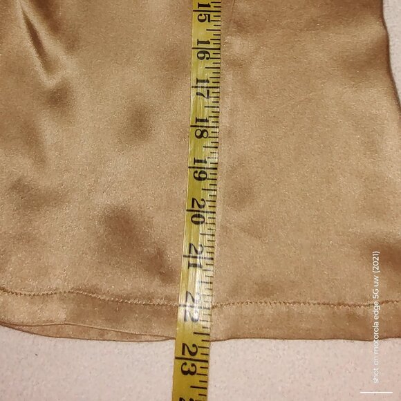 CACHE SILK TANK TOP SLVLS ROUCHED FRONT TUCKS METAL ACCENT KHAKI - WOMENS SMALL - Picture 7 of 7